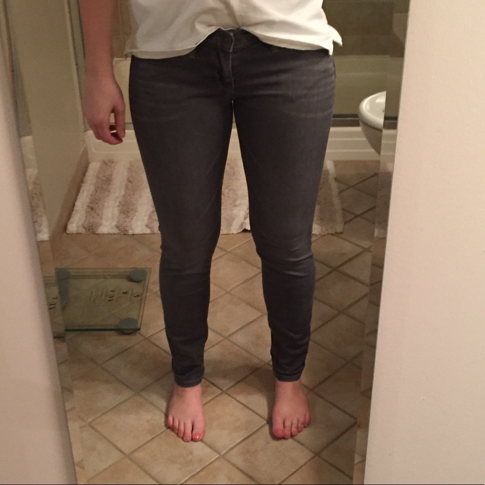 Light grey skinny LOFT jeans